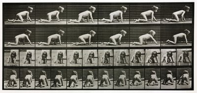 Časosběrné fotografie lezoucího dítěte od Unbekannt