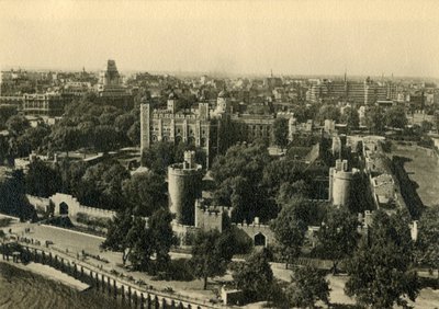 Londýnský Tower. Celkový pohled z jihu, c1920. od Unbekannt