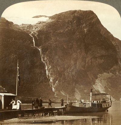 Vodopády Utigards z ledovce Ravnefjeld u jezera Loen - z Naesdal, Norsko, c1905. od Unbekannt
