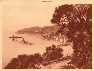 Pohled na město a Roadstead, Villefranche, 1930. od Unbekannt