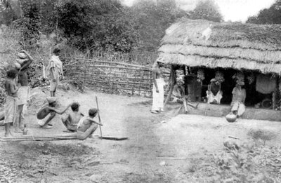 Vesničtí vyvrženci nakupující v jižní Indii, 1926 od Unbekannt