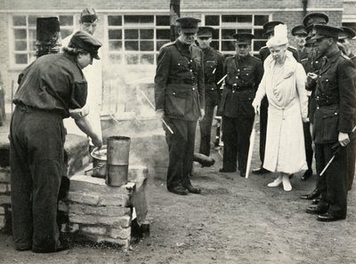 Sledování A.T.S. dívky v práci...Armádní škola vaření v Aldershotu, c1941, 1951. od Unbekannt