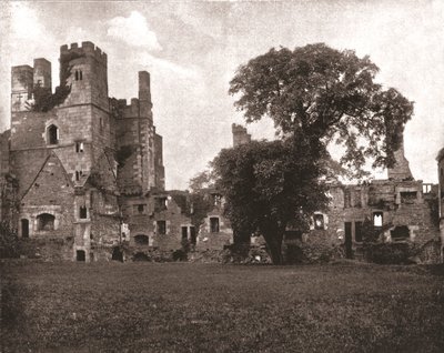 Wingfield Manor, poblíž Alfreton, Derbyshire, 1894. od Unbekannt