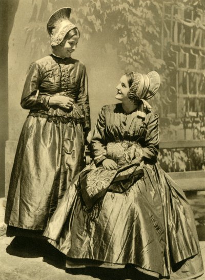 Ženy v kroji, Dolní Rakousko, c1935. od Unbekannt