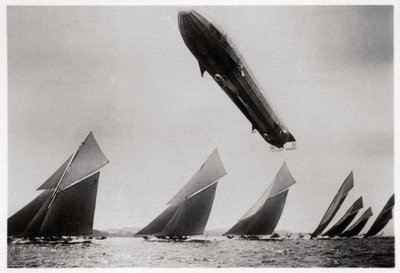 Zeppelin LZ11 Viktoria Luise za letu během Kielské regaty, Německo, 1912 1933 od Unbekannt