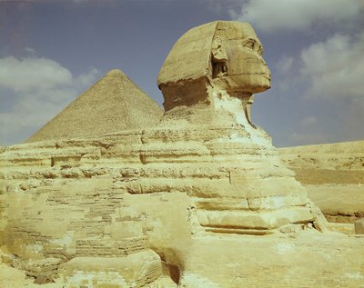 Sfinga a Velká Chufuova pyramida v Gíze, Stará říše, cca 2613-2494 před naším letopočtem od Unbekannt Unbekannt