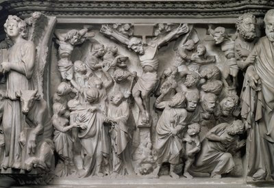 Výjev Ukřižování: detail reliéfu z vrcholu šestiboké kazatelny od Giovanniho Pisana (1245-1329), asi 1297 (mramor) (detail 77020) od Unbekannter Künstler