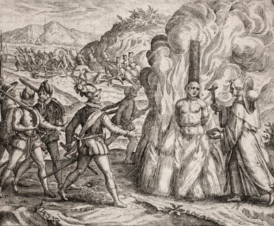 Popis zločinů spáchaných na Indiánech španělskými kolonisty - Conquistadoři upálení na hranici Indiána, který odmítl konvertovat na katolickou víru. Řeholníci františkánského řádu (rytina) ""Narratio regionu indicarum per Hispano od Unbekannt