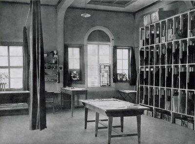 Ateliér malby skla, z dílen Bauhaus, Výmar od Unbekannt