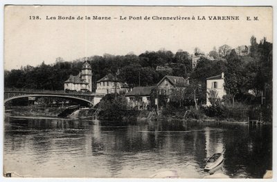 Ile de France, Val de Marne (94), La Varenne: břehy Marny a most Chennevieres, se zámkem des Rets - pohlednice z let 1910-1919 od Unbekannt