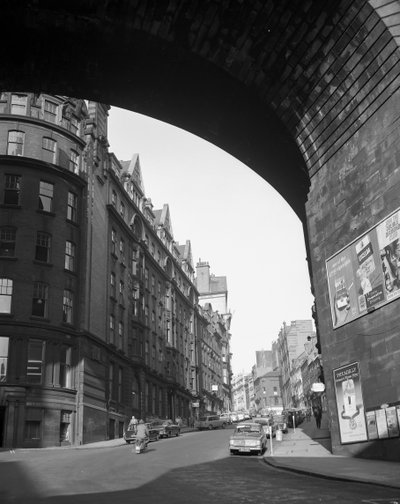 Pohled na Dean Street z The Side, Newcastle upon Tyne, Spojené království, listopad 1963 (černobílá fotografie) od Unbekannt