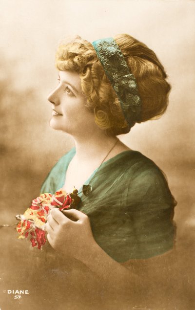 Stará pohlednice/Diana/Žena Belle Epoque od William M. Timlin