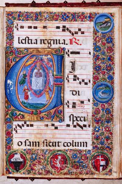 Piccolomini Library: Choir Book, cod. 15.Q., násl. 64r s „Nanebevzetí Panny Marie“, od Guidoccia Cozzarelliho a Bernardina Cignoniho. od Unbekannter Künstler