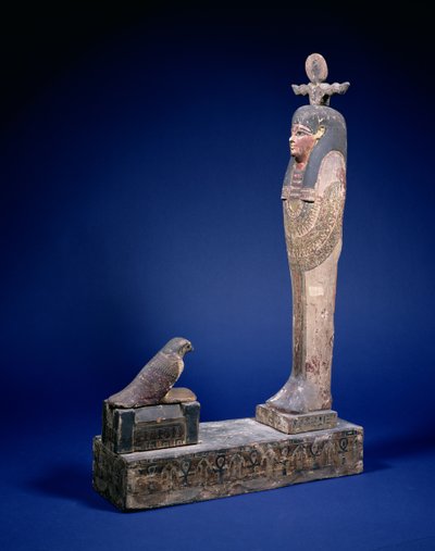 Postava Ptah-Soker-Osiris stojící na podstavci krabice čelem k sarkofágu se sokolem Horovým, pohřební předmět, egyptské, ptolemaiovské období, cca. 200 př. n. l. (polychromované dřevo) od Unbekannt