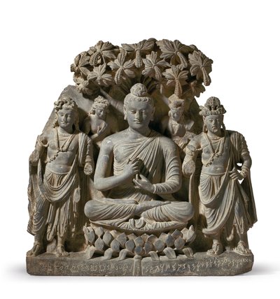 Reliéfní triáda Buddhy Šákjamuniho s bódhisattvy, 3.-4. století (šedá břidlice) od Unbekannter Künstler