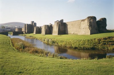 Pohled na hrad Caerphilly, Glamorgan, Wales, postavený v letech 1268-77 (foto) od Unbekannt