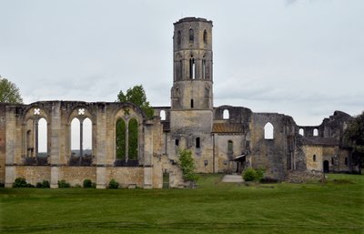 Pohled na La Sauve Maggiore, opatství La Sauve-Maggiore v Gironde. 11. století. od Unbekannter Künstler