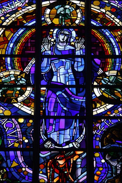 Vitráže Panny Marie v kostele Notre-Dame-de-la-Trinite od Louis Barillet & Jean Le Chevallier, Blois, Francie od Unbekannt