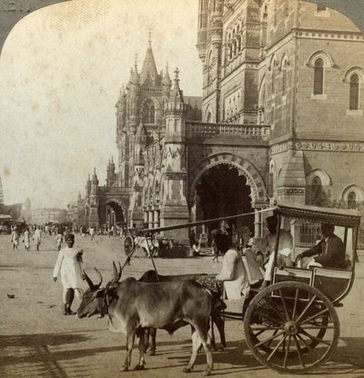 Ekka, mimo Victoria Station, Bombay, Indie, c 1900. od Underwood and Underwood