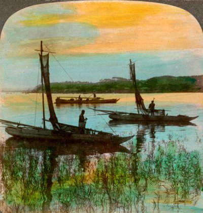 Rybářské lodě při západu slunce poblíž Jokohamy, Japonsko, 1904. od Underwood and Underwood