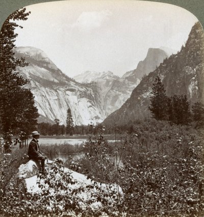 North Dome, Half Dome and Clouds Rest, Yosemite Valley, Kalifornie, USA, 1902 od Underwood and Underwood