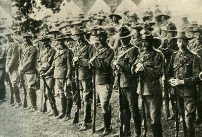 Vojáci z Austrálie, Nového Zélandu, Kanady a Jižní Afriky, 1914-1918, c1920. od Underwood and Underwood
