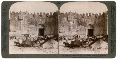 Damašková brána, severní vstup do Jeruzaléma, Palestina, 1896. od Underwood and Underwood