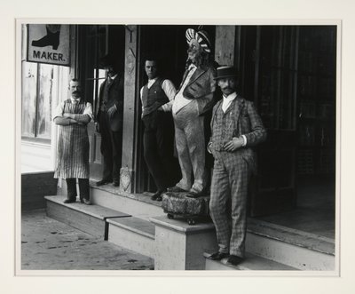 V Bootshop, Columbia, CA od Unknown