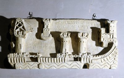 Basreliéf, který představuje starý přístav v Pise. Všimli jsme si řetězů blokujících přístup do přístavu, který Janov vzal jako trofej po bitvě Meloria proti Korsice. Janov, Námořní muzeum Pegli. 1290. od Unknown artist