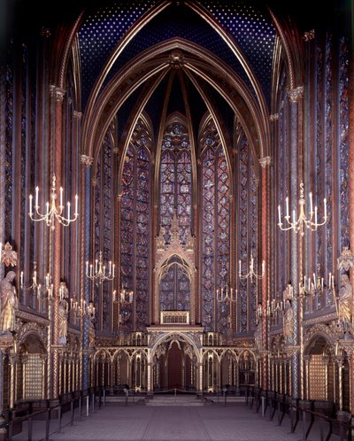 Vnitřní pohled na Sainte Chapelle v Paříži: Vysoká kaple, architektura od Unknown artist