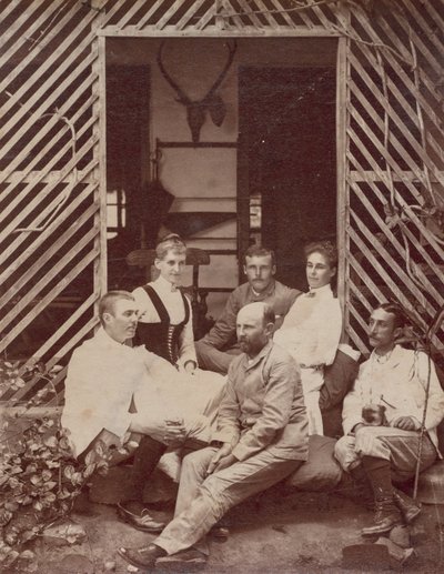 Skupina přijatá v Nortekande Bungalow od Unknown artist