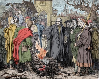 Martin Luther (1483-1546) z Wittenbergu spaluje bublinu exkomunikace, kterou vytvořil papež Leon X. od Unknown artist