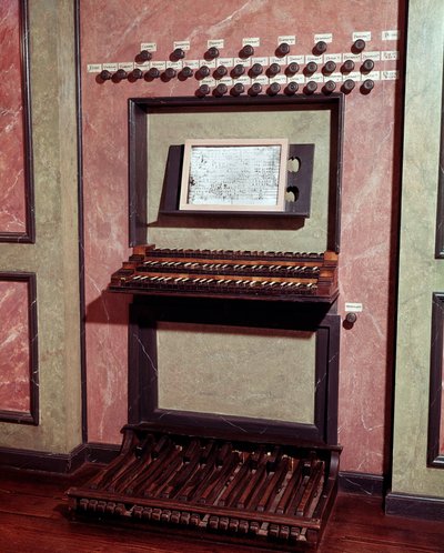 Varhany kostela Marienkirche, Bonn, Německo, na které hrával jako dítě Ludwig van Beethoven (1770-1827), německý skladatel) Musee Beethoven, Bonn od Unknown artist