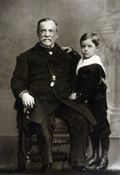 Portrét Louise Pasteura (1822 - 1895) a jeho vnuka Louise Pasteura Vallery - Radot v roce 1893. od Unknown artist