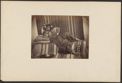 [Ležící alžírská odaliska, kmen Ouled Nail] od Unknown artist