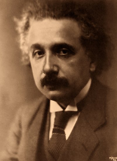 Albert Einstein od Unknown photographer