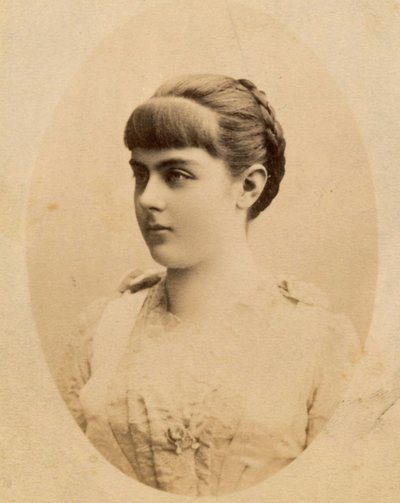 Baronka Marie Alexandrine "Mary" von Vetsera (19. března 1871 - 30. ledna 1889) (fotografie) od Unknown photographer