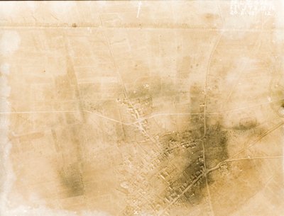 Britské letecké průzkumné fotografie zachycující pozice zákopů na západní frontě během první světové války od Unknown photographer