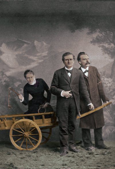 Paul Ree (1849-1901) anglický filozof - Lou Andreas-Salome (1861-1937) (Andreas Salome) Ruský psychoanalytik - Friedrich Nietzsche (1844-1900) Německý filozof - květen 1882 (Lucern, Atelier Jules Bonnet - numerické zbarvení) od Unknown photographer