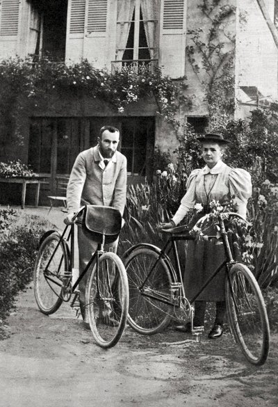 Pierre a Marie Curie ve své zahradě od Unknown photographer