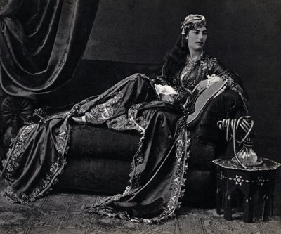 Portrét turecké dámy. Fotografie, konec 19. století, Paříž. Coll. Selva. od Unknown photographer