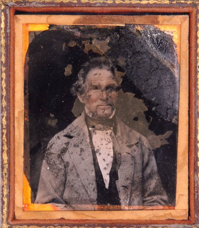 Portrét muže. Daguerrotypie (Daguerre) pod rámem kolem roku 1850. od Unknown photographer