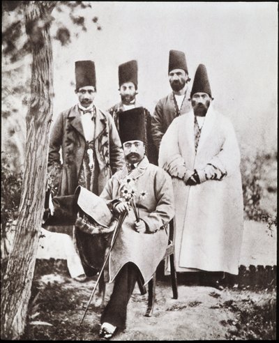 Šáh Persie Nasser-ed-Din a jeho komorníci od Unknown photographer