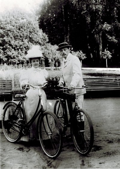 Vladimir Dmitrievich Nabokov (1870-1922) a Elena Ivanovna Rukavishnikova (1876-1939), Anonym. Fotograf od Unknown photographer