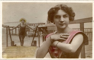 Ženy v plavkách, c. 1908 (pohlednice) od Unknown photographer