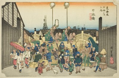 Nihonbashi: Procesí odcházející (Nihonbashi, gyoretsu furidashi), ze série „Padesát tři zastávek na Tokaidské silnici (Tokaido gojusan tsugi no uchi), také známé jako Hoeido Tokaido od Utagawa Hiroshige