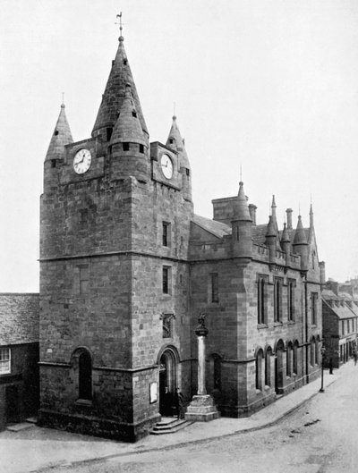 Stará věž, Tain, Ross a Cromarty, Skotsko, 1924-1926. od Valentine and Sons Ltd