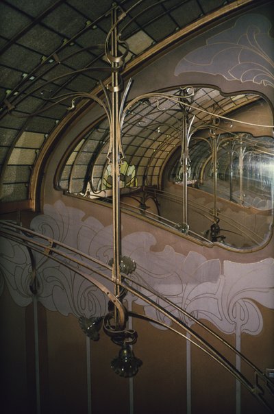 Detail stropu od Victor Horta