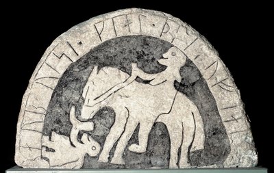 Runový kámen s jezdcem od Viking