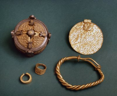 Vikingské šperky z Gotlandu ve Švédsku. 10. století. Stockholm, Historická Museet od Viking